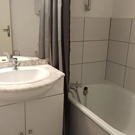 Apartamento Studio Mezzanine Climatise Avec Terrasse Et Parking